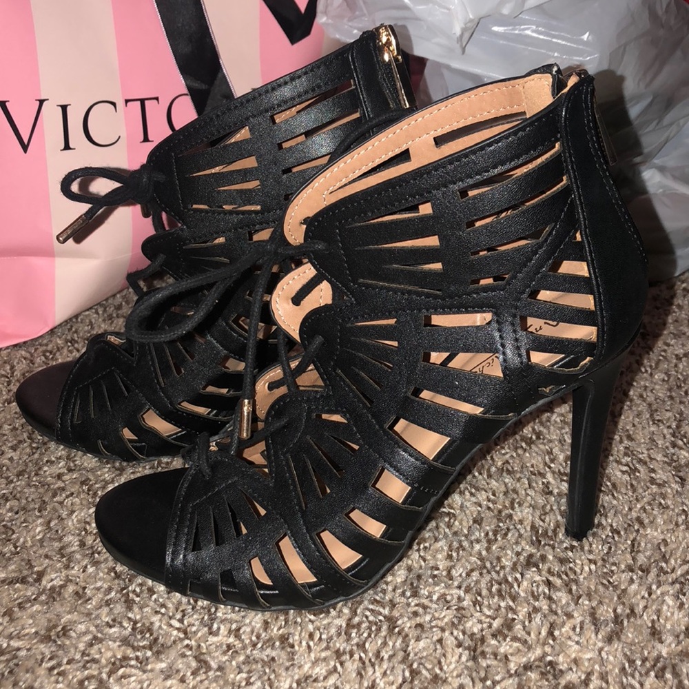 Black lace up heels